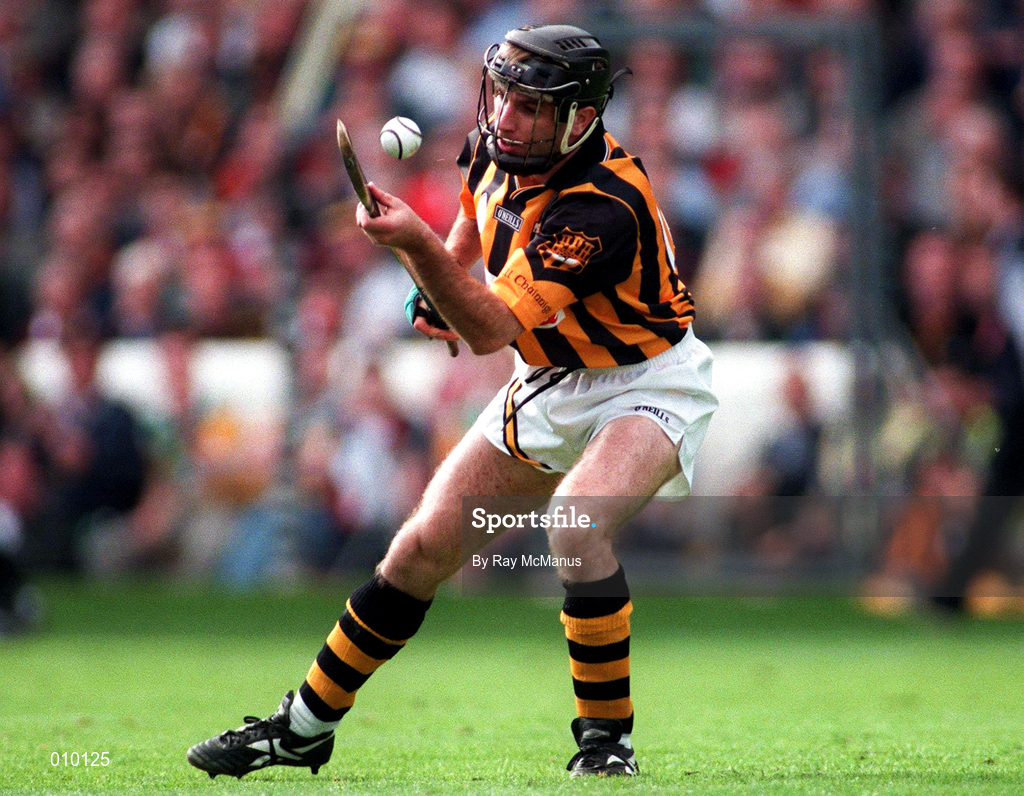 13 September 1998; DJ Carey of Kilkenny during the Guinness All-Ireland Senior Hurling Championship Final between Offaly and Kilkenny at Croke Park in Dublin. Photo by Ray McManus/Sportsfile