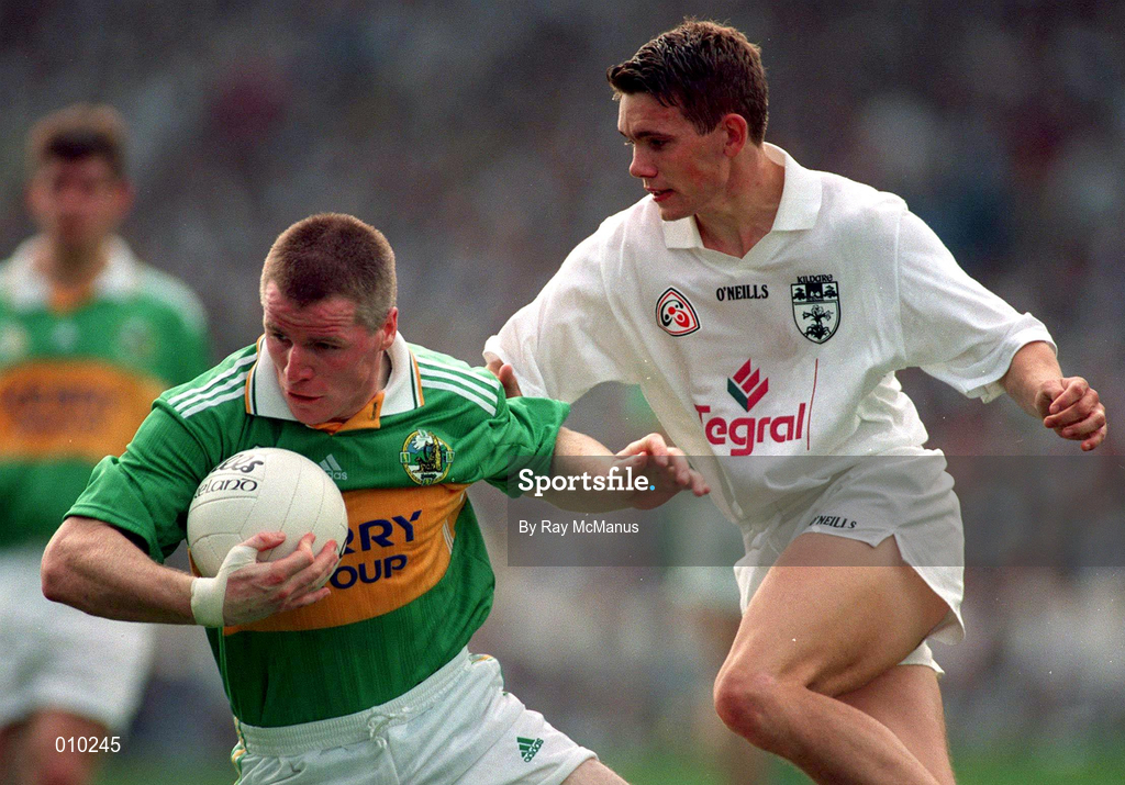 30 August 1998; Eamonn Breen of Kerry in action against Padraig Graven of Kildare during the All-Ireland Senior Football Championship Semi-Final match between Kildare and Kerry at Croke Park in Dublin. Photo by Ray McManus/Sportsfile
