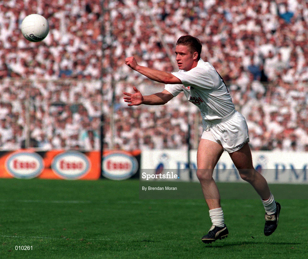 30 August 1998; Eddie McCormack of Kildare during the All-Ireland Senior Football Championship Semi-Final match between Kildare and Kerry at Croke Park in Dublin. Photo by Brendan Moran/Sportsfile