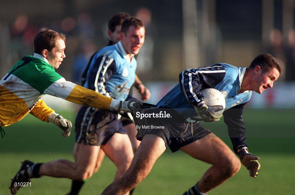 29 November 1998; Enda Sheehy of Dublin in action against Finbar Cullen of Offaly during the Church & General National Football League Division 1a match between Offaly and Dublin at O'Connor Park in Tullamore, Offaly. Photo by Matt Browne/Sportsfile