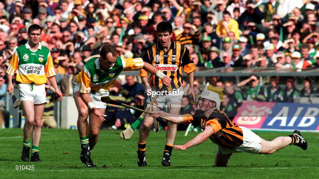 13 September 1998; Joe Dooley of Offaly in action against Tom Hickey of Kilkenny during the Guinness All-Ireland Senior Hurling Championship Final between Offaly and Kilkenny at Croke Park in Dublin. Photo by Brendan Moran/Sportsfile