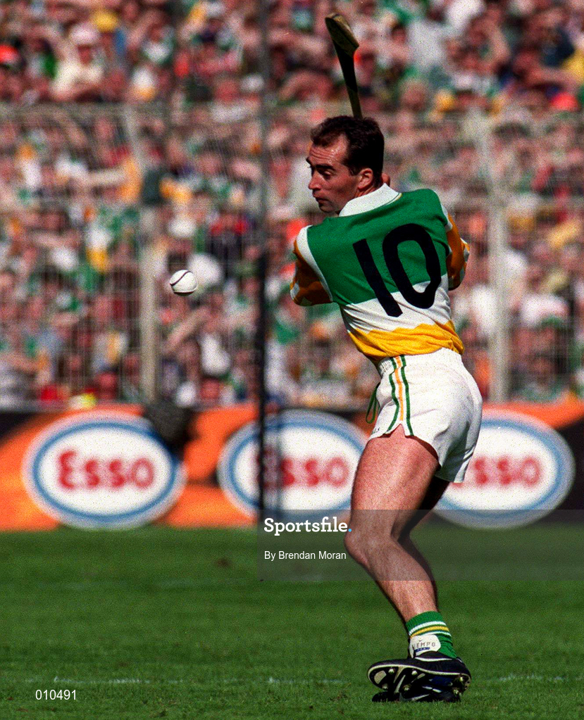 13 September 1998; Johnny Dooley of Offaly during the Guinness All-Ireland Senior Hurling Championship Final between Offaly and Kilkenny at Croke Park in Dublin. Photo by Brendan Moran/Sportsfile