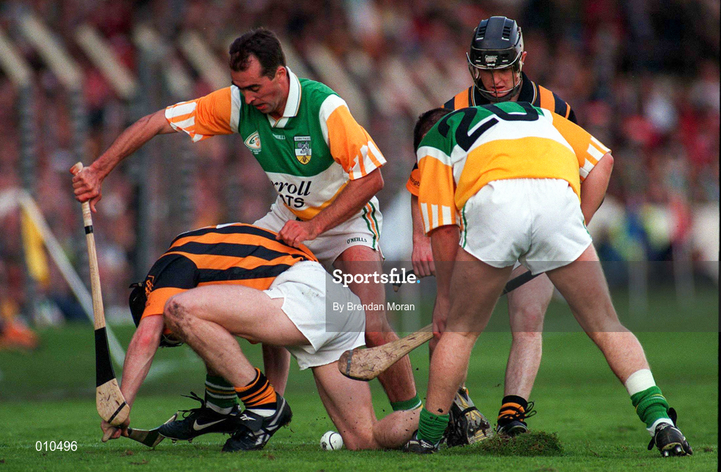 13 September 1998; Johnny Dooley of Offaly in action against Peter Barry of Kilkenny during the Guinness All-Ireland Senior Hurling Championship Final between Offaly and Kilkenny at Croke Park in Dublin. Photo by Brendan Moran/Sportsfile