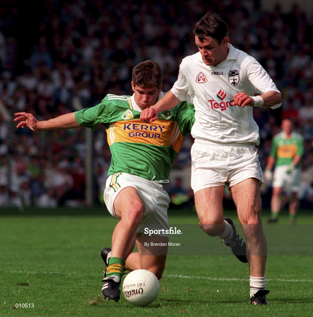 30 August 1998; Karl O'Dwyer of Kildare is tackled by Eamonn Fitzmaurice of Kerry during the Bank of Ireland All-Ireland Senior Football Championship Semi-Final match between Kildare and Kerry at Croke Park in Dublin.    Photo by Brendan Moran/Sportsfile