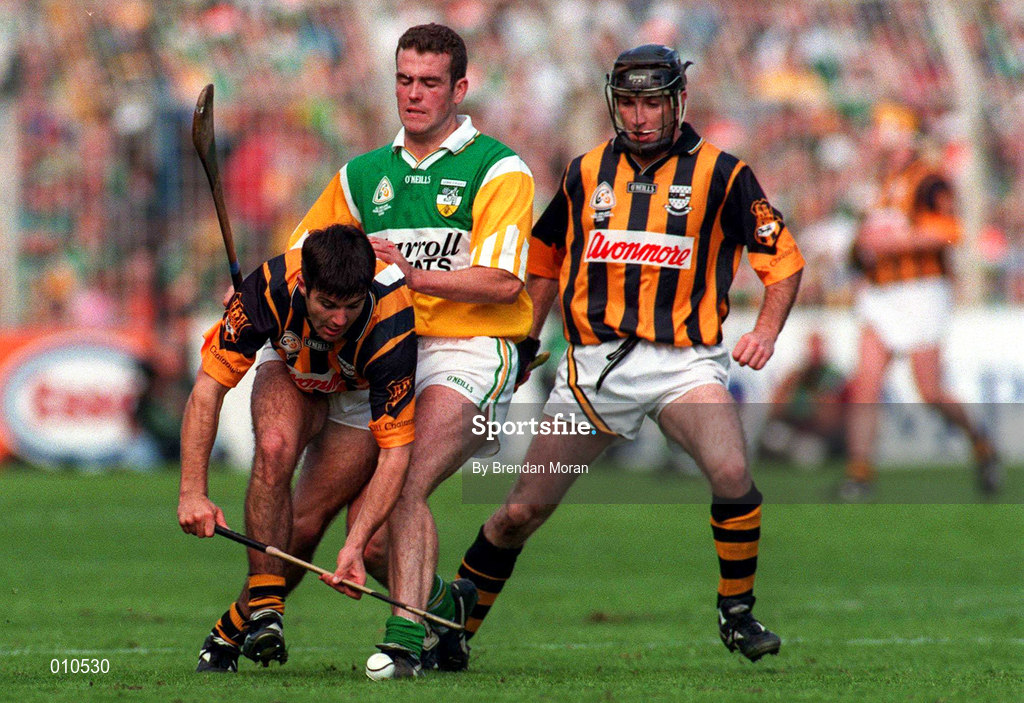 13 September 1998; Ken O'Shea of Kilkenny in action against Kevin Martin of Offaly during the Guinness All-Ireland Senior Hurling Championship Final between Offaly and Kilkenny at Croke Park in Dublin. Photo by Brendan Moran/Sportsfile