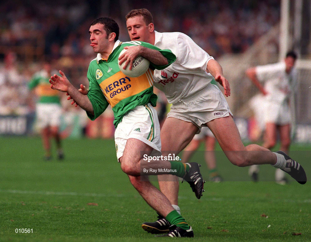 30 August 1998; Liam Brosnan of Kerry in action against John Finn of Kildare during the All-Ireland Senior Championship Football Semi-Final match between Kildare and Kerry at Croke Park in Dublin. Photo by Ray McManus/Sportsfile