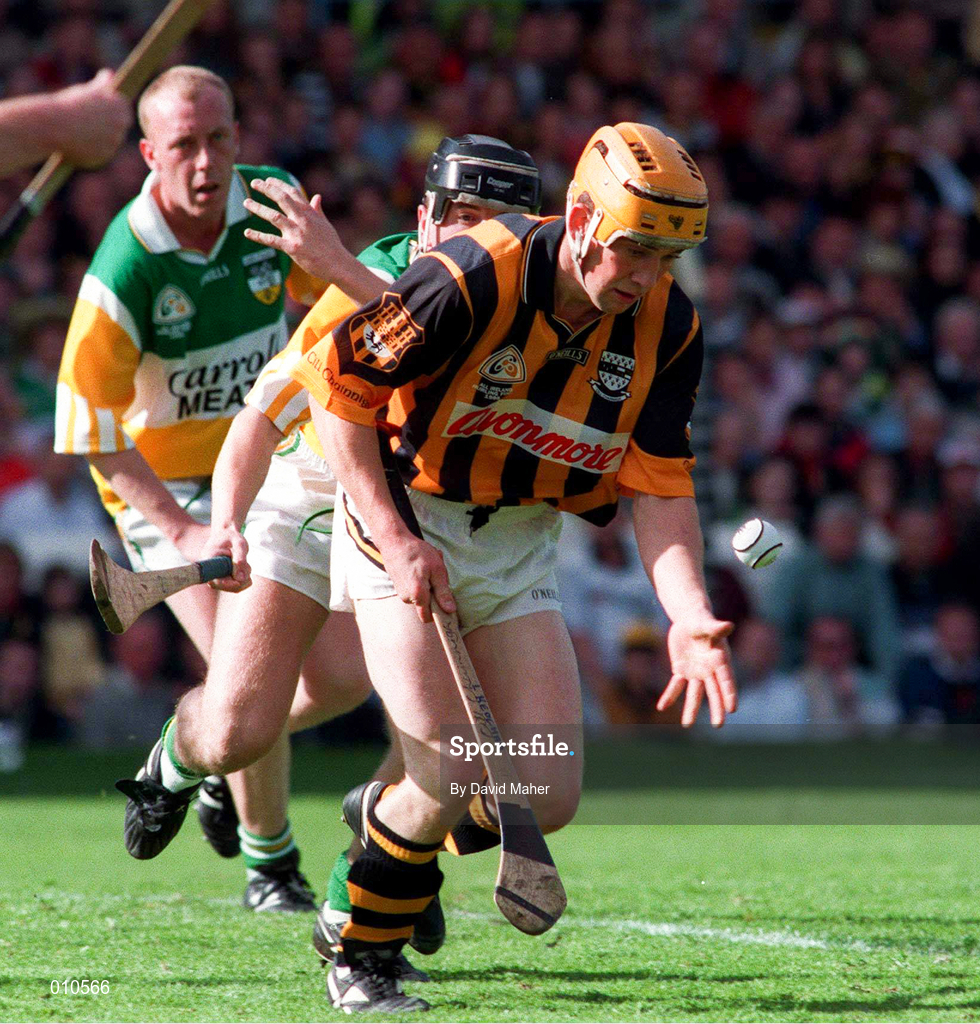13 September 1998; Liam Keoghan of Kilkenny in action against Paudie Mulhore of Offaly during the Guinness All-Ireland Senior Hurling Championship Final between Offaly and Kilkenny at Croke Park in Dublin. Photo by David Maher/Sportsfile