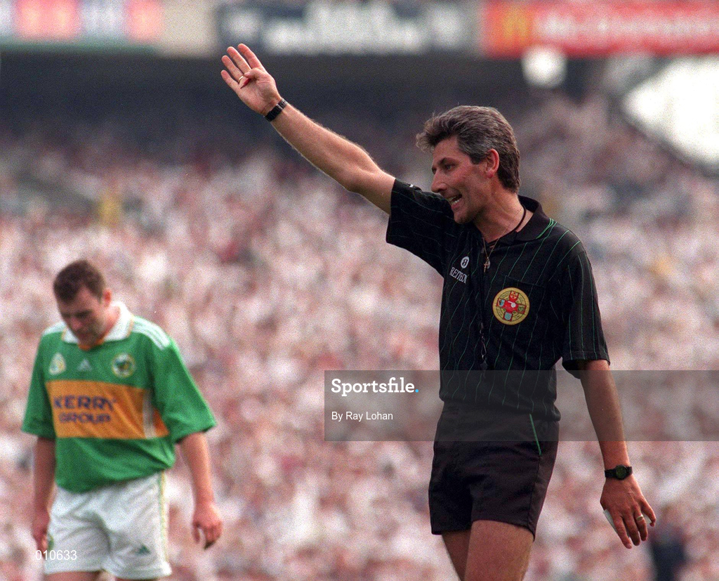 30 August 1998; Referee Michael Curley during the All-Ireland Senior Football Championship Semi-Final match between Kildare and Kerry at Croke Park in Dublin. Photo by Ray Lohan/Sportsfile