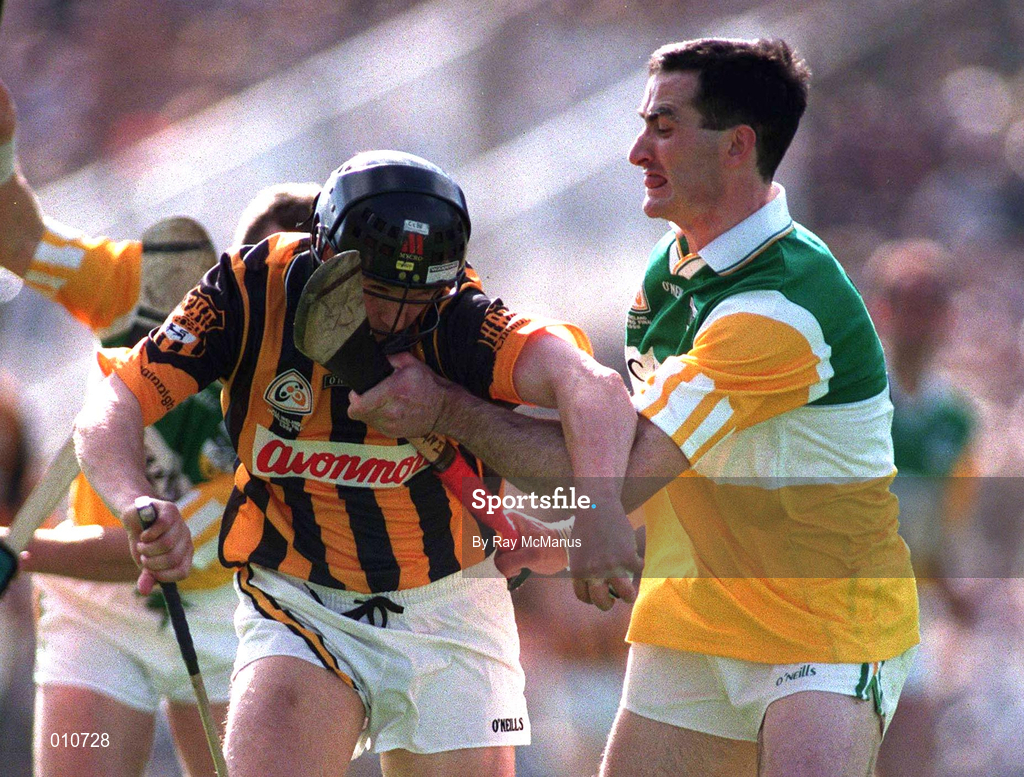13 September 1998; PJ Delaney of Kilkenny in action against Kevin Kinahan of Offaly during the Guinness All-Ireland Senior Hurling Championship Final match between Offaly and Kilkenny at Croke Park in Dublin. Photo by Brendan Moran/Sportsfile