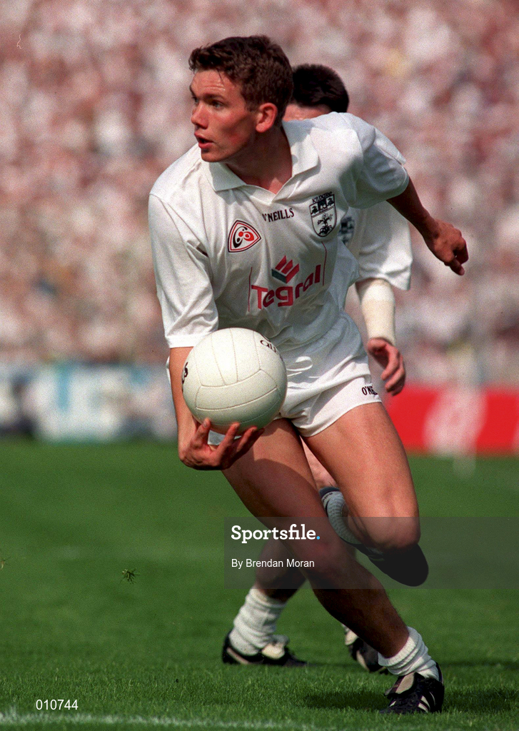 30 August 1998; Padraig Graven of Kildare during the Bank of Ireland All-Ireland Senior Football Championship Semi-Final match between Kildare and Kerry at Croke Park in Dublin. Photo by Brendan Moran/Sportsfile