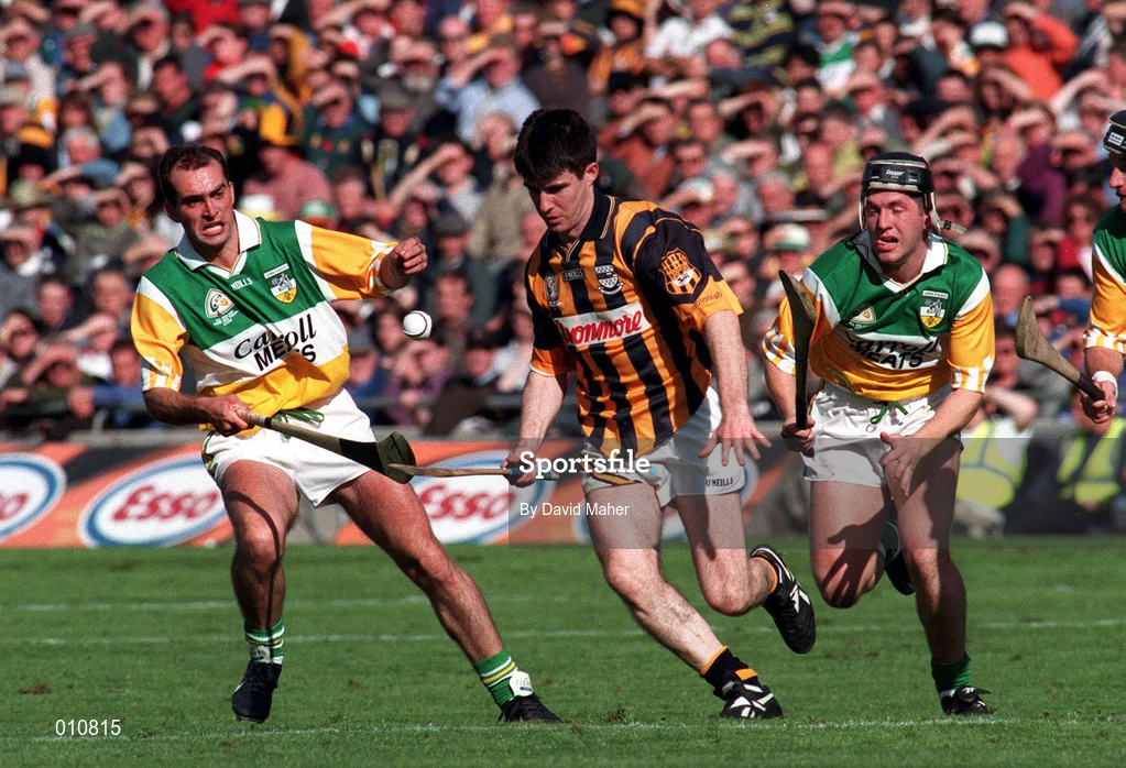 13 September 1998; Philip Larkin of Kilkenny in action against Johnny Dooley of Offaly during the Guinness All-Ireland Senior Hurling Championship Final match between Offaly and Kilkenny at Croke Park in Dublin. Photo by David Maher/Sportsfile