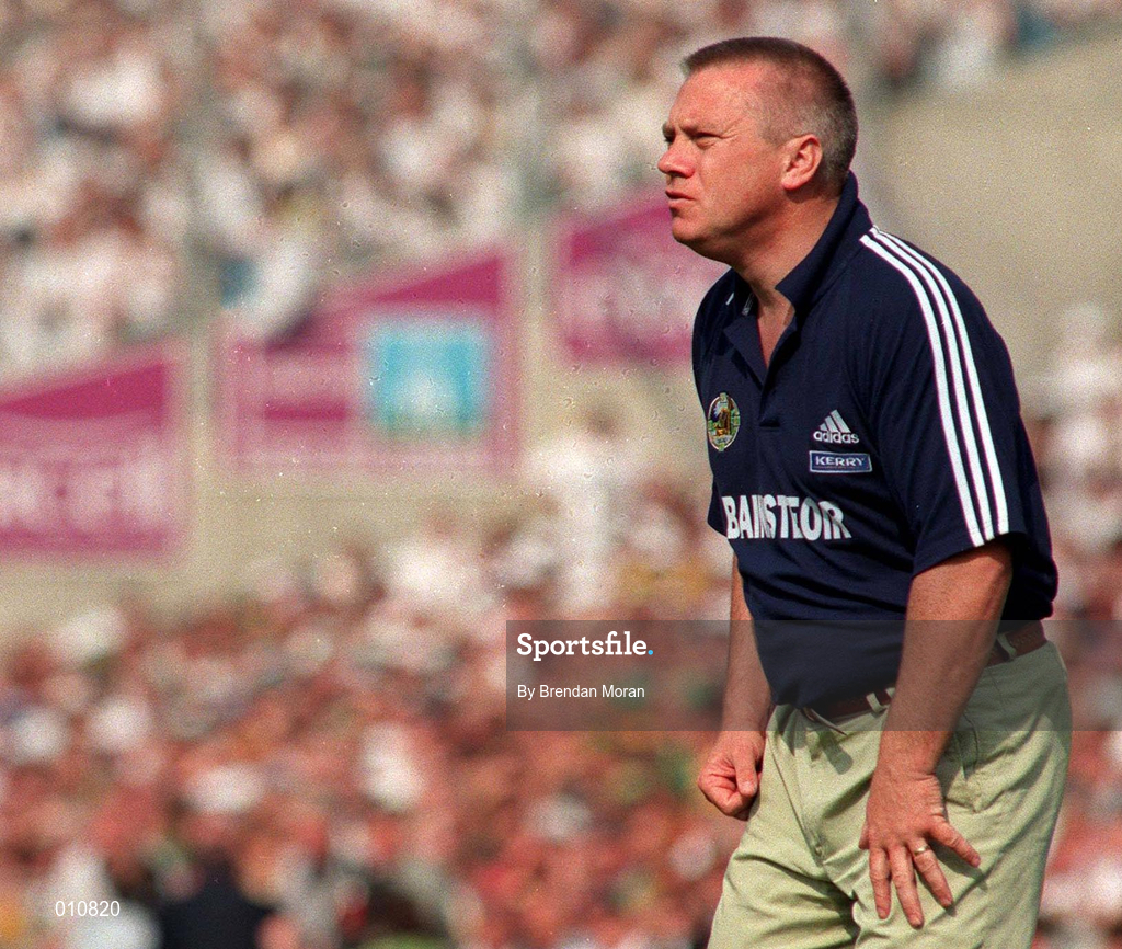 30 August 1998; Kerry manager Páidi O Sé during the All-Ireland Senior Football Championship Semi-Final match between Kildare and Kerry at Croke Park in Dublin. Photo by Brendan Moran/Sportsfile