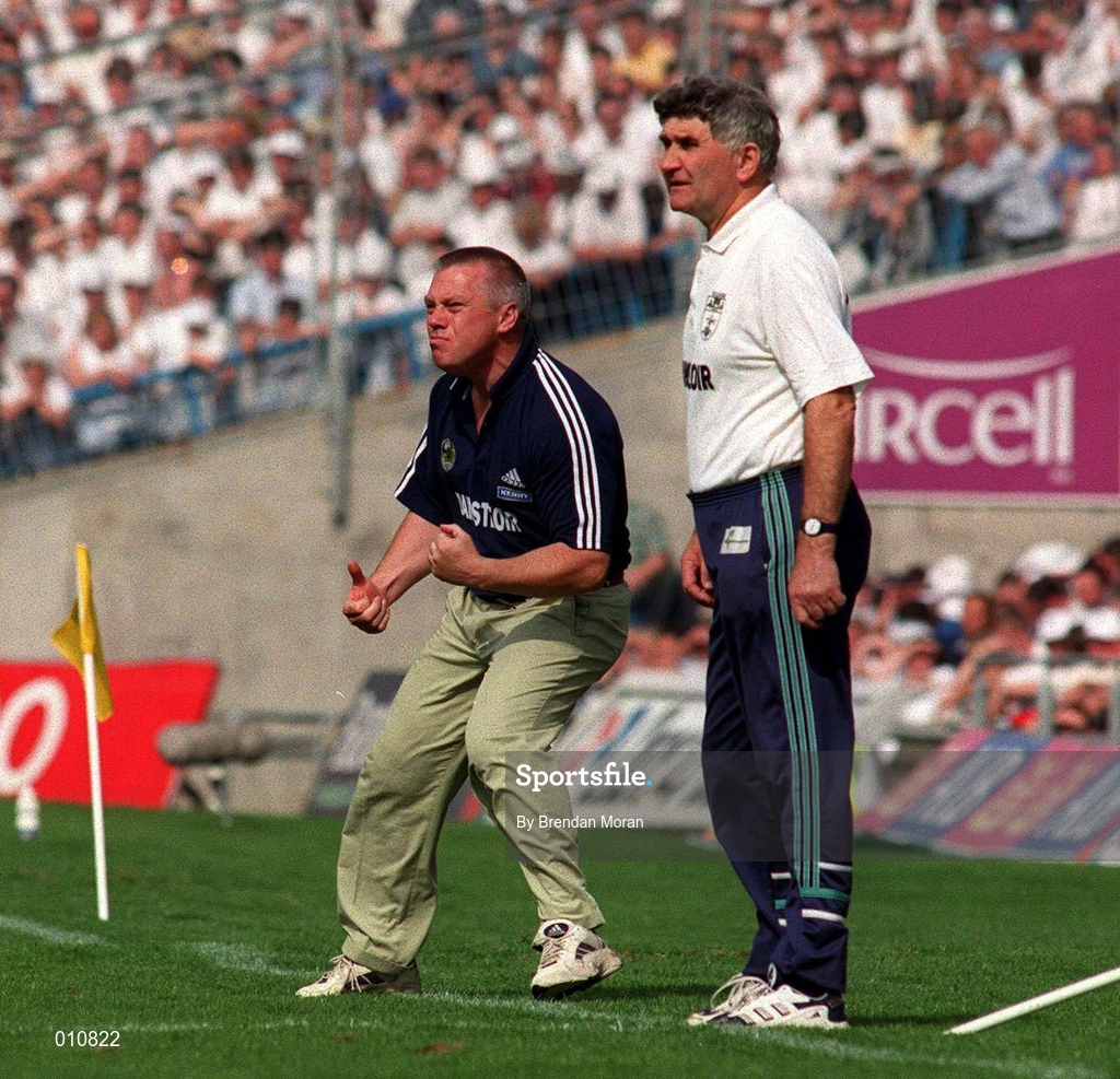 30 August 1998; Kerry manager Páidí O Sé, left, and Kildare manager Mick O'Dwyer during the All-Ireland Senior Football Championship 5Semi-Final match between Kildare and Kerry at Croke Park in Dublin. Photo by Brendan Moran/Sportsfile