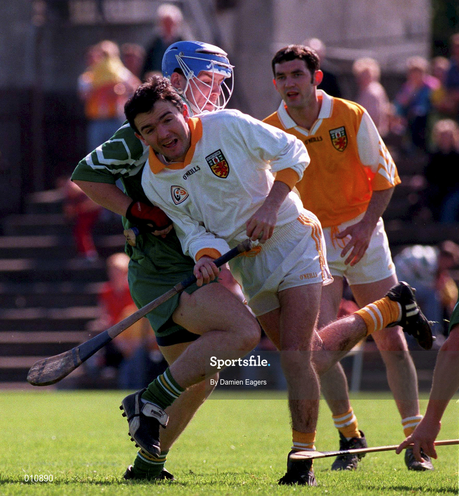 14 June 1998; Shane Elliot of Antrim during the Guinness Ulster Senior Hurling Championship semi-final match between Antrim and London at Casement Park in Belfast. Photo by Damien Eagers/Sportsfile