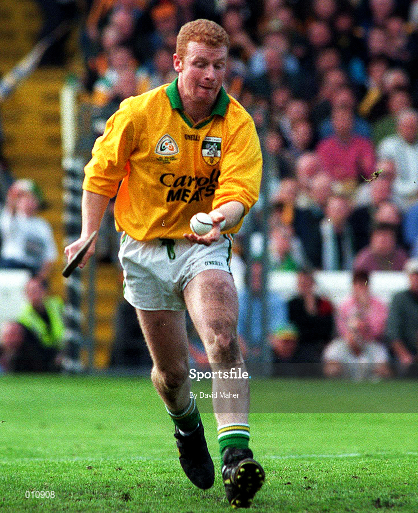 13 September 1998; Stephen Byrne of Offaly during the Guinness All-Ireland Senior Hurling Championship Final between Offaly and Kilkenny at Croke Park in Dublin. Photo by David Maher/Sportsfile