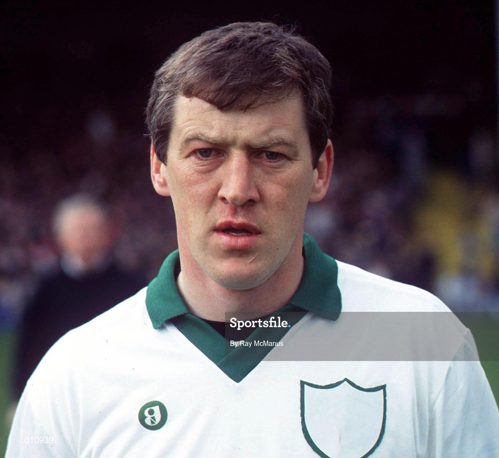 10 June 1990; Tommy Quaid of Limerick ahead of the Munster Senior Hurling Championship semi-final match between Limerick and Tipperary at the Gaelic Grounds in Limerick. Photo by Ray McManus/Sportsfile