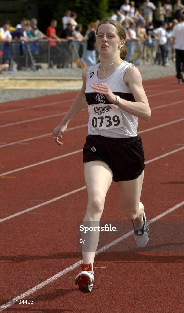 27th July 2002; Karen O'Neill, Donore Harriers AC, competing in the U.18 800m event Cat the Lucozade Sport AAI Juvenile Track & Field Championship of Ireland 2002, Tullamore Harriers Stadium, Tullamore, Co. Offaly. Athletics. Picture credit; Ray McManus / SPORTSFILE *EDI*