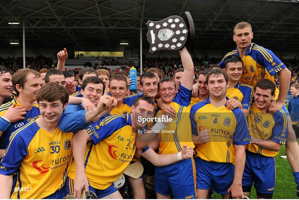 15 September 2012; Roscommon players celebrate with the trophy after victory over Kildare. Bord Gáis Energy GAA Hurling Under 21 All-Ireland 'B' Championship Final, Kildare v Roscommon, Semple Stadium, Thurles, Co. Tipperary. Picture credit: Diarmuid Greene / SPORTSFILE