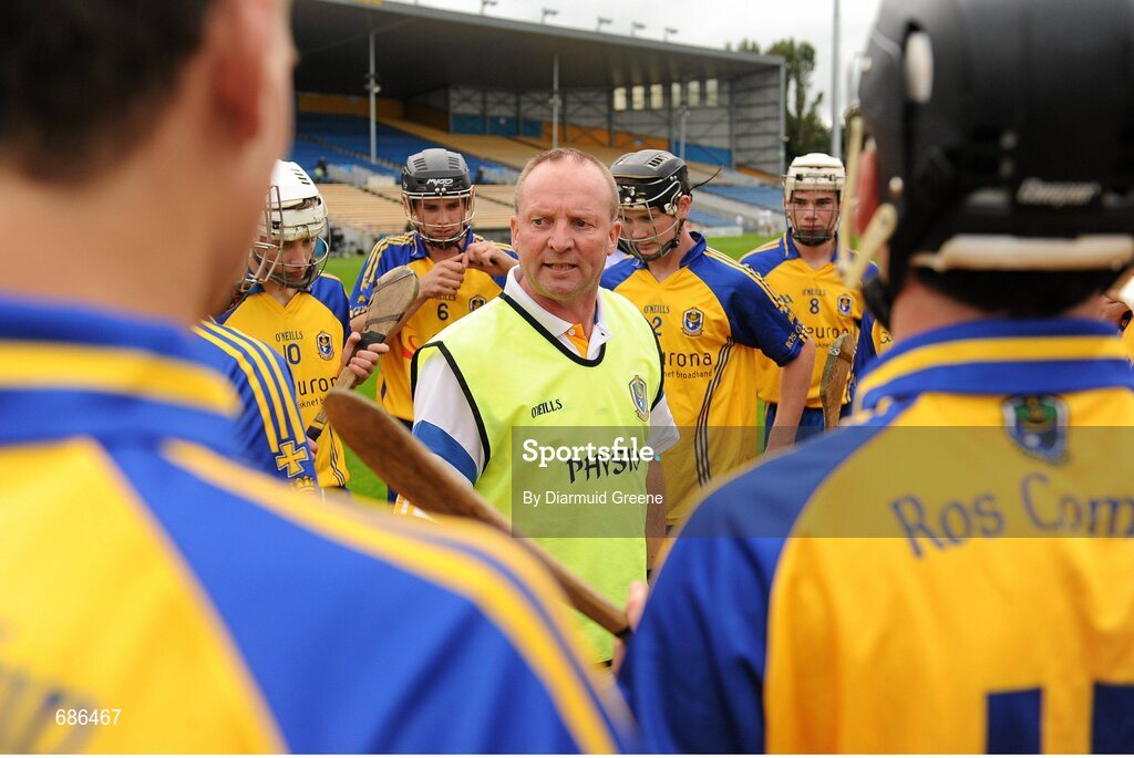 15 September 2012; Roscommon physio Paul Kenny speaks to the team before the game. Bord Gáis Energy GAA Hurling Under 21 All-Ireland 'B' Championship Final, Kildare v Roscommon, Semple Stadium, Thurles, Co. Tipperary. Picture credit: Diarmuid Greene / SPORTSFILE