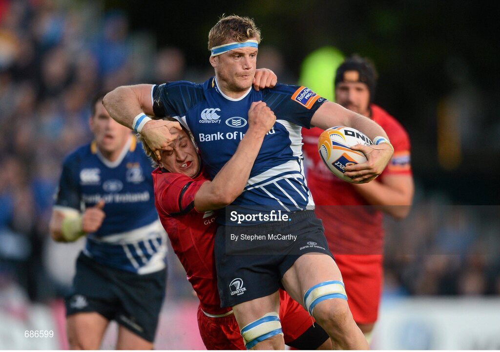 22 September 2012; Jamie Heaslip, Leinster, is tackled by Tom Brown, Edinburgh. Celtic League 2012/13, Round 4, Leinster v Edinburgh, RDS, Ballsbridge, Dublin. Picture credit: Stephen McCarthy / SPORTSFILE