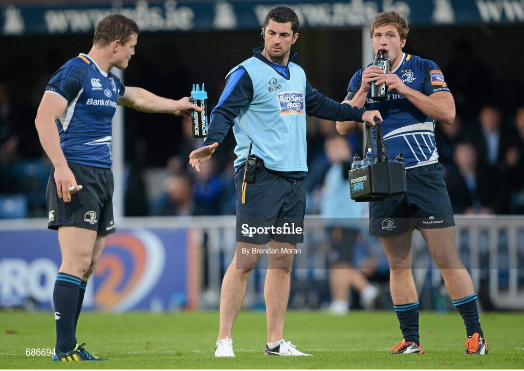 22 September 2012; Rob Kearney acts as water carrier for Leinster's Brian O'Driscoll, left, and Brendan Macken. Celtic League 2012/13, Round 4, Leinster v Edinburgh, RDS, Ballsbridge, Dublin. Picture credit: Brendan Moran / SPORTSFILE