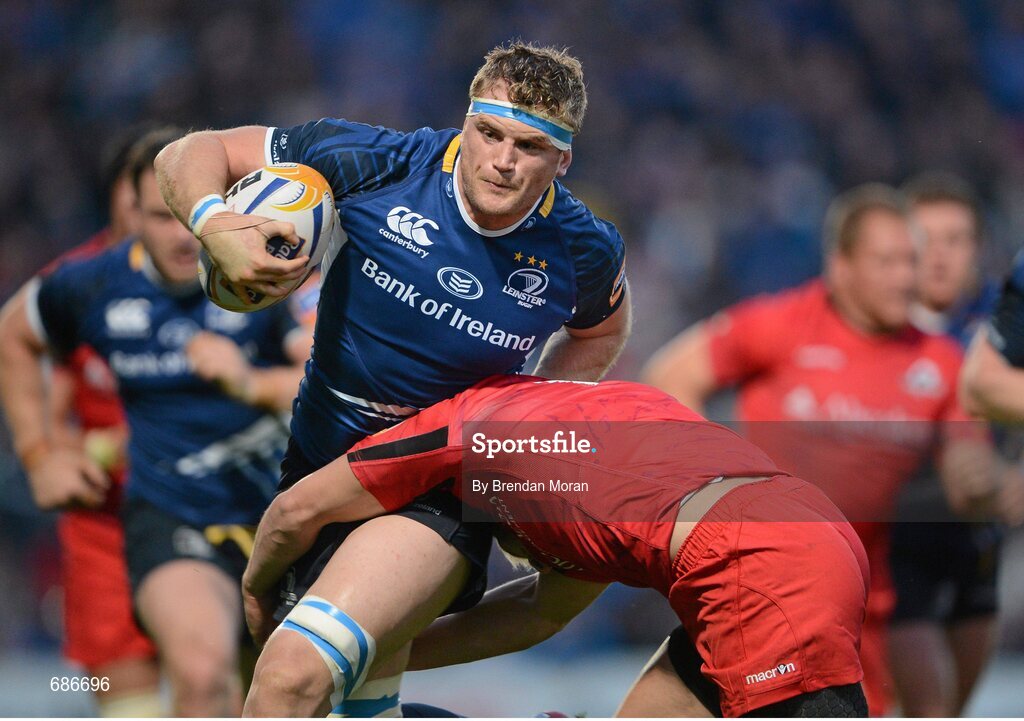 22 September 2012; Jamie Heaslip, Leinster, is tackled by Tom Brown, Edinburgh. Celtic League 2012/13, Round 4, Leinster v Edinburgh, RDS, Ballsbridge, Dublin. Picture credit: Brendan Moran / SPORTSFILE