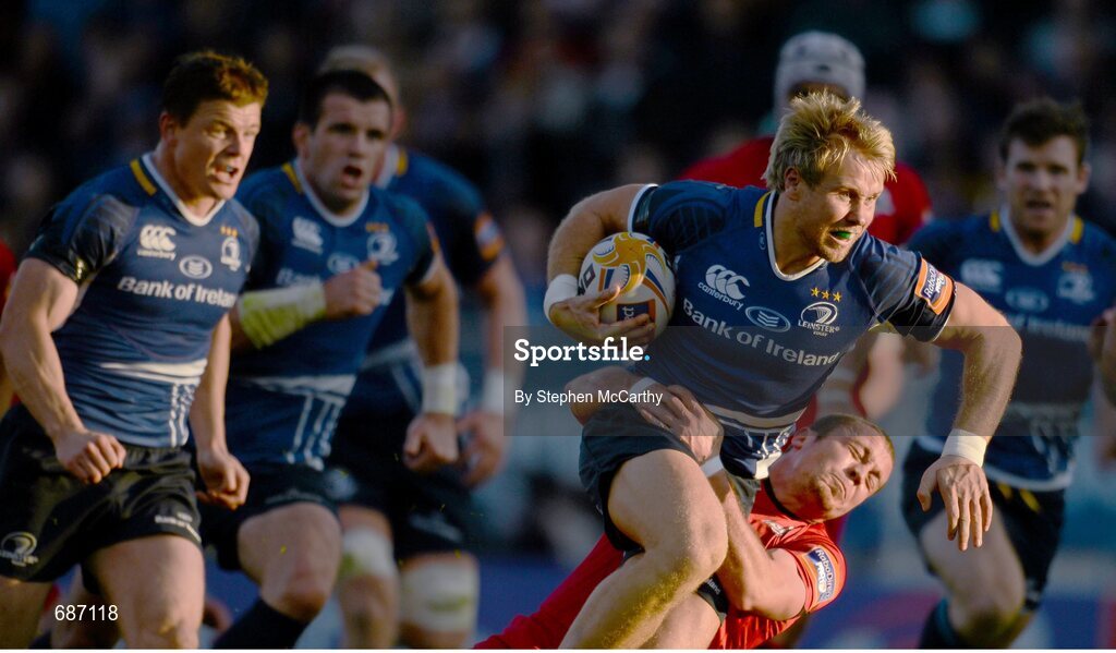 22 September 2012; Fionn Carr, Leinster, is tackled by Richie Rees, Edinburgh. Celtic League 2012/13, Round 4, Leinster v Edinburgh, RDS, Ballsbridge, Dublin. Picture credit: Stephen McCarthy / SPORTSFILE