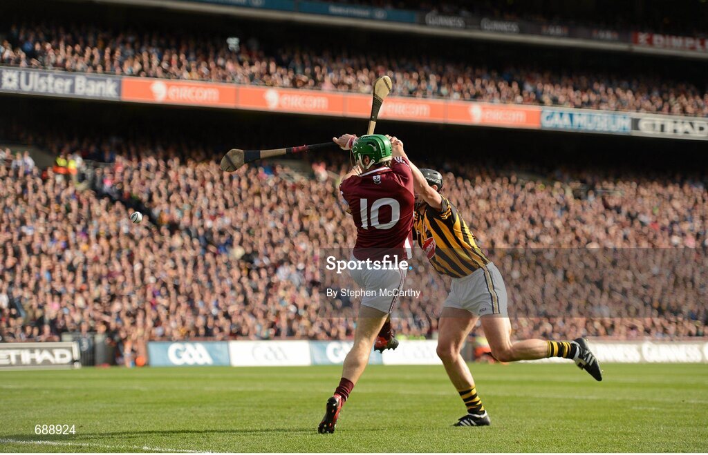 30 September 2012; David Burke, Galway, scores his side's first goal despite the efforts of Jackie Tyrrell, Kilkenny. GAA Hurling All-Ireland Senior Championship Final Replay, Kilkenny v Galway, Croke Park, Dublin. Picture credit: Stephen McCarthy / SPORTSFILE