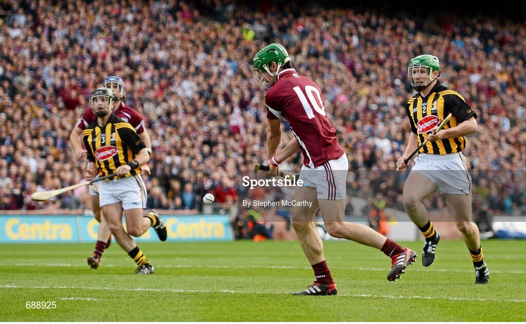 30 September 2012; David Burke, Galway, shoots to scores his side's second goal. GAA Hurling All-Ireland Senior Championship Final Replay, Kilkenny v Galway, Croke Park, Dublin. Picture credit: Stephen McCarthy / SPORTSFILE