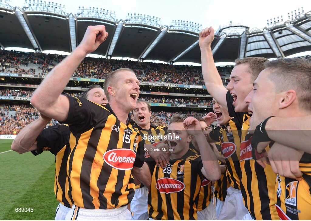 30 September 2012; Henry Shefflin, left, Kilkenny, celebrates with his team-mates at the end of the game. GAA Hurling All-Ireland Senior Championship Final Replay, Kilkenny v Galway, Croke Park, Dublin. Picture credit: David Maher / SPORTSFILE