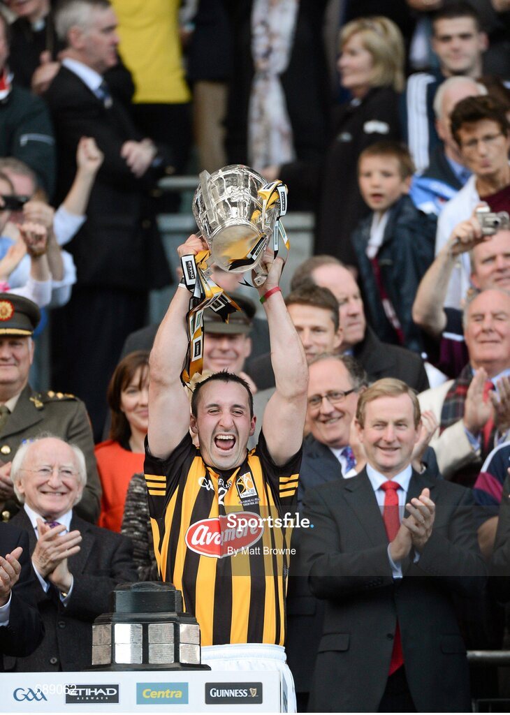 30 September 2012; Kilkenny captain Eoin Larkin lifts the Liam MacCarthy cup. GAA Hurling All-Ireland Senior Championship Final Replay, Kilkenny v Galway, Croke Park, Dublin. Picture credit: Matt Browne / SPORTSFILE