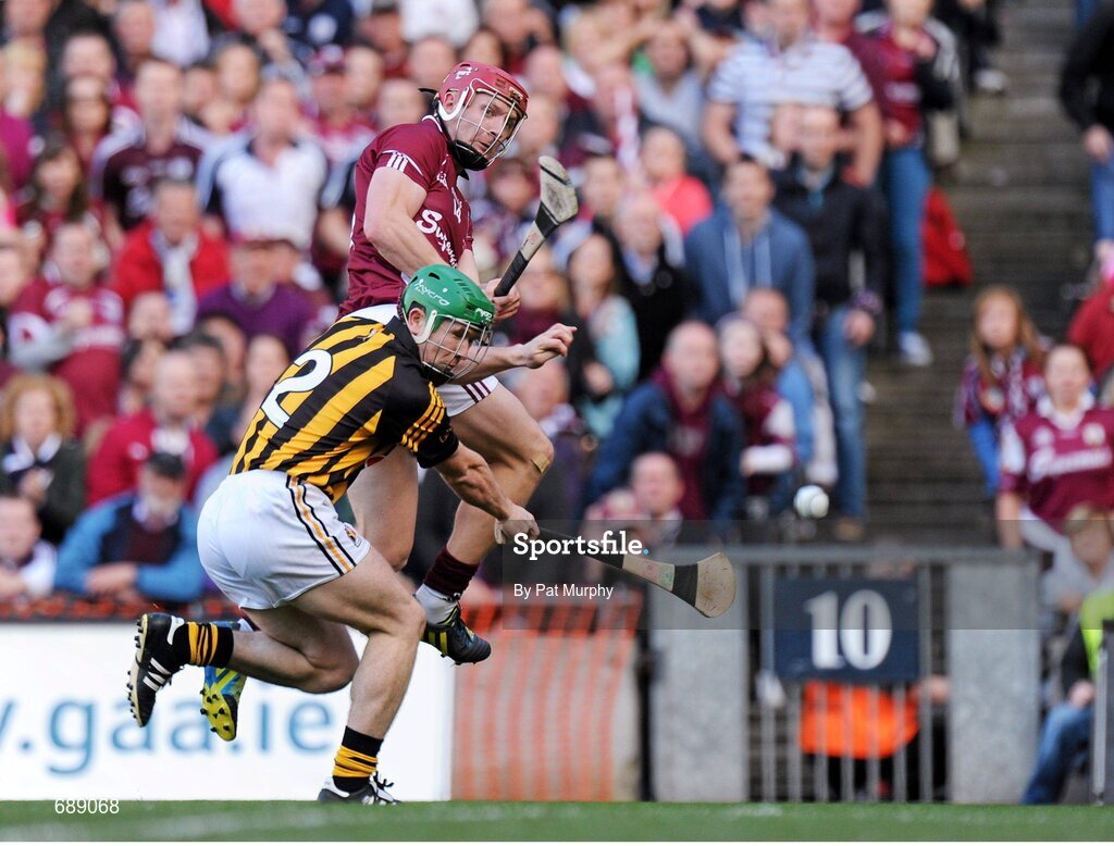 30 September 2012; Joer Canning, Galway, in action against Paul Murphy, Kilkenny. GAA Hurling All-Ireland Senior Championship Final Replay, Kilkenny v Galway, Croke Park, Dublin. Picture credit: Pat Murphy / SPORTSFILE