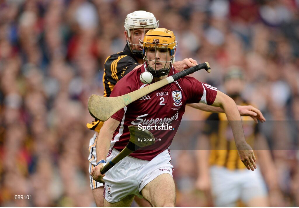 30 September 2012; Jonny Coen, Galway, in action against Michael Fennelly, Kilkenny. GAA Hurling All-Ireland Senior Championship Final Replay, Kilkenny v Galway, Croke Park, Dublin. Photo by Sportsfile