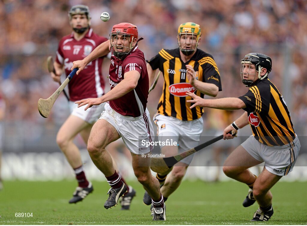 30 September 2012; Fergal Moore, Galway, in action against Richie Hogan, Kilkenny. GAA Hurling All-Ireland Senior Championship Final Replay, Kilkenny v Galway, Croke Park, Dublin. Photo by Sportsfile