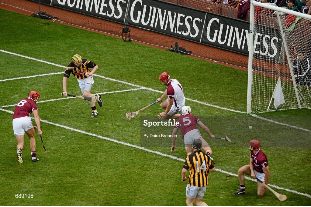 30 September 2012; Richie Power, Kilkenny, scores his side's first goal. GAA Hurling All-Ireland Senior Championship Final Replay, Kilkenny v Galway, Croke Park, Dublin. Picture credit: Daire Brennan / SPORTSFILE