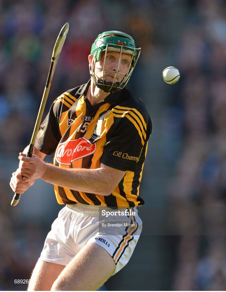 30 September 2012; Henry Shefflin, Kilkenny, takes a free during the game. GAA Hurling All-Ireland Senior Championship Final Replay, Kilkenny v Galway, Croke Park, Dublin. Picture credit: Brendan Moran / SPORTSFILE