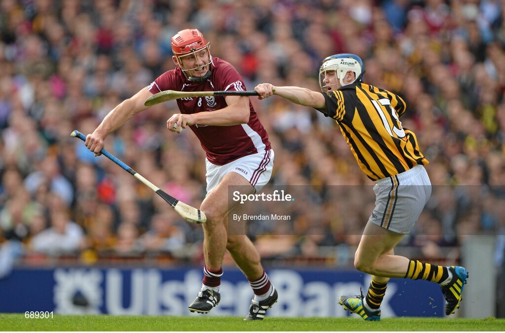 30 September 2012; Iarla Tannian, Galway, in action against T.J Reid, Kilkenny. GAA Hurling All-Ireland Senior Championship Final Replay, Kilkenny v Galway, Croke Park, Dublin. Picture credit: Brendan Moran / SPORTSFILE