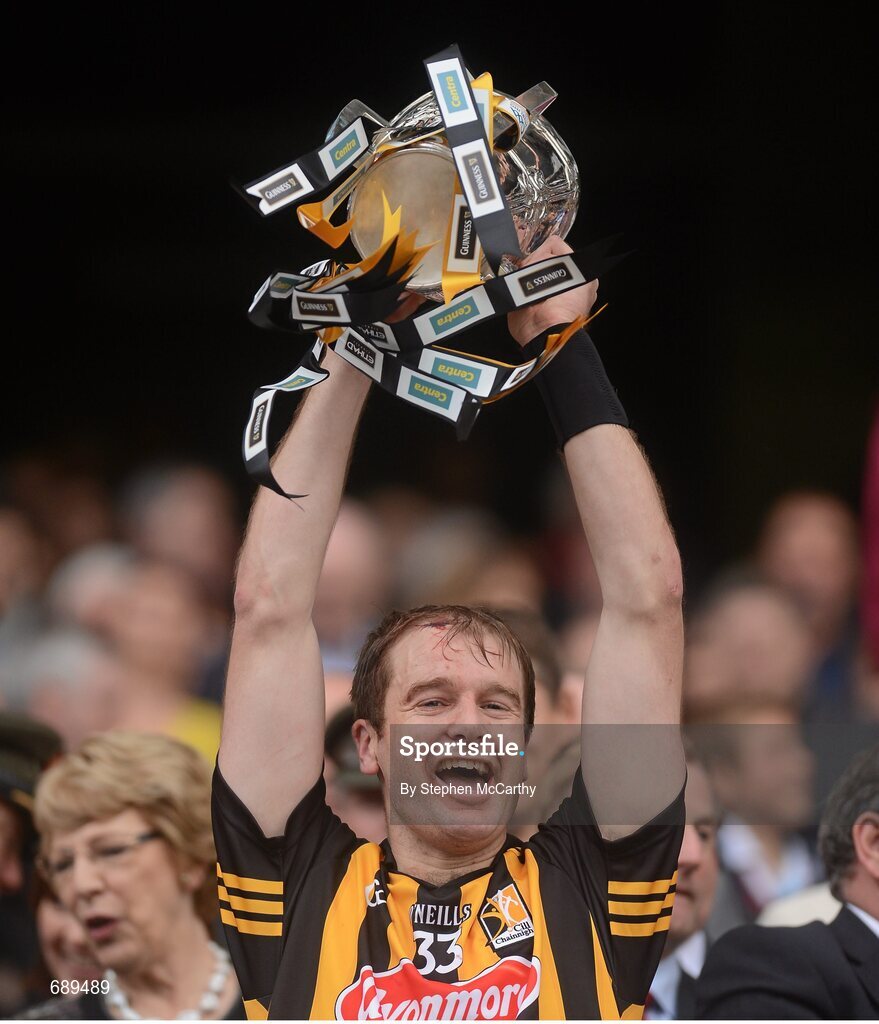 30 September 2012; Kilkenny's JJ Delaney lifts the Liam MacCarthy Cup. GAA Hurling All-Ireland Senior Championship Final Replay, Kilkenny v Galway, Croke Park, Dublin. Picture credit: Stephen McCarthy / SPORTSFILE