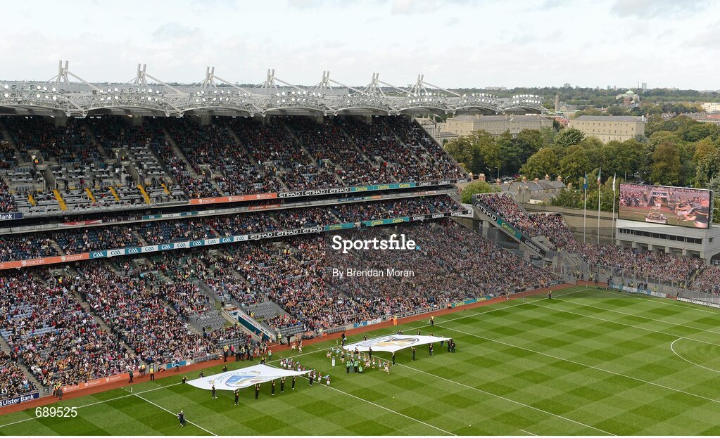 30 September 2012; The Kilkenny team run out onto the pitch before the game. GAA Hurling All-Ireland Senior Championship Final Replay, Kilkenny v Galway, Croke Park, Dublin. Picture credit: Brendan Moran / SPORTSFILE