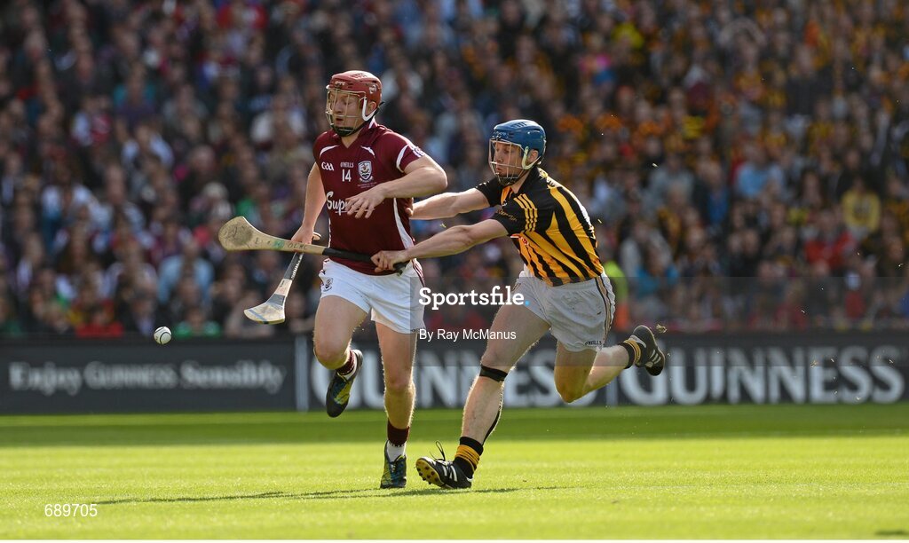 30 September 2012; Joe Canning, Galway, in action against Brian Hogan, Kilkenny. GAA Hurling All-Ireland Senior Championship Final Replay, Kilkenny v Galway, Croke Park, Dublin. Picture credit: Ray McManus / SPORTSFILE
