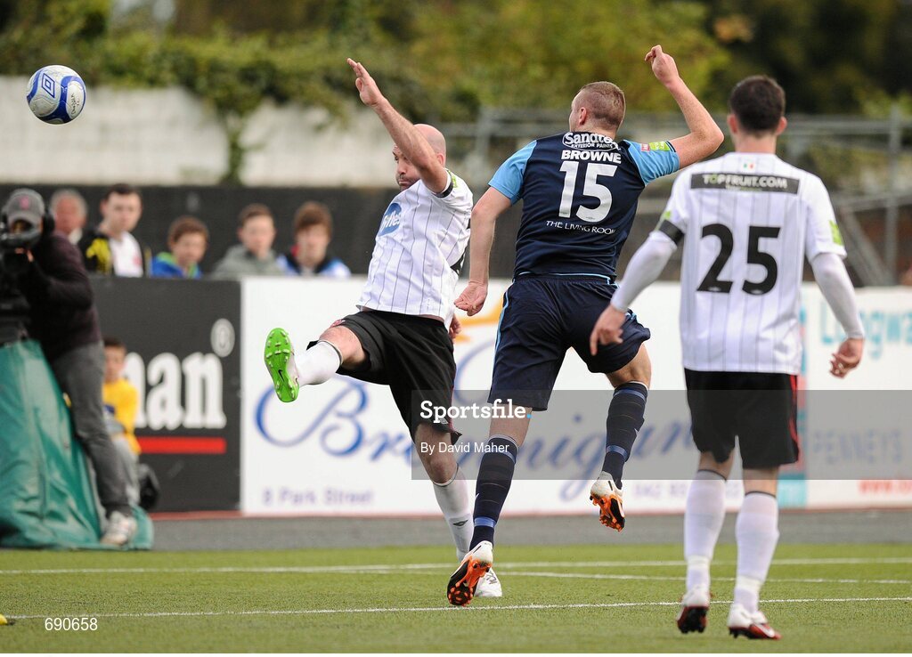 7 October 2012; Kenny Browne, St.Patrick's Athletic, shoots to score his side's first goal. FAI Ford Cup semi-final, Dundalk v St Patrick’s Athletic, Oriel Park, Dundalk, Co. Louth.Picture credit: David Maher / SPORTSFILE