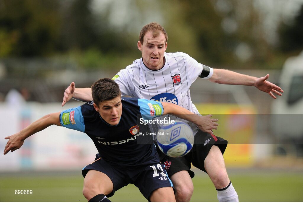 7 October 2012; Mark O'Brien, Dundalk, in action against Jake Kelly, St. Patrick's Athletic. FAI Ford Cup semi-final, Dundalk v St Patrick’s Athletic, Oriel Park, Dundalk, Co. Louth.Picture credit: David Maher / SPORTSFILE