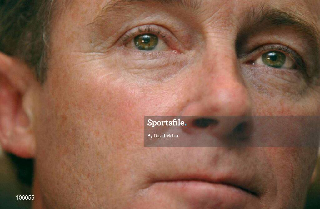31 January 2003; Republic of Ireland manager Brian Kerr at a press conference where he announced his squad for the forthcoming friendly against Scotland. Jury's Hotel, Ballbridge, Dublin. Soccer. Picture credit; David Maher / SPORTSFILE *EDI*
