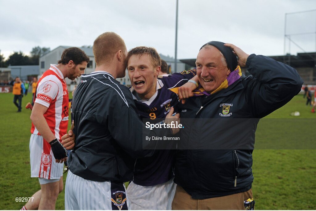 14 October 2012; Dillon Mulligan, celebrates with his father Kevin, right, and Declan Browne, Kilmacud Crokes. Dublin County Senior Hurling Championship Final, Cuala v Kilmacud Crokes, Parnell Park, Dublin. Picture credit: Dáire Brennan / SPORTSFILE