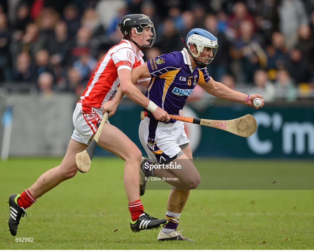 14 October 2012; Ross O'Carroll, Kilmacud Crokes, in action against Seán Moran, Cuala. Dublin County Senior Hurling Championship Final, Cuala v Kilmacud Crokes, Parnell Park, Dublin. Picture credit: Dáire Brennan / SPORTSFILELE