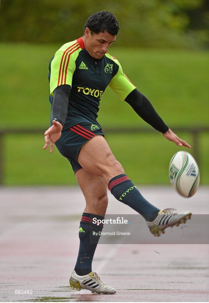 17 October 2012; Munster's Doug Howlett in action during squad training ahead of their side's Heineken Cup, Pool 1, Round 2, game against Edinburgh on Sunday. Munster Rugby Squad Training, University of Limerick, Limerick. Picture credit: Diarmuid Greene / SPORTSFILE