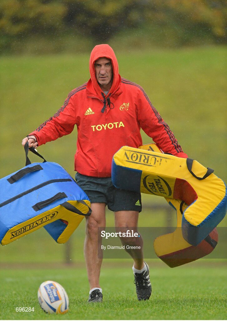 31 October 2012; Munster head coach Rob Penney during squad training ahead of their side's Celtic League 2012/13, Round 8, match against Cardiff Blues on Friday. Munster Rugby Squad Training, University of Limerick, Limerick. Picture credit: Diarmuid Greene / SPORTSFILE