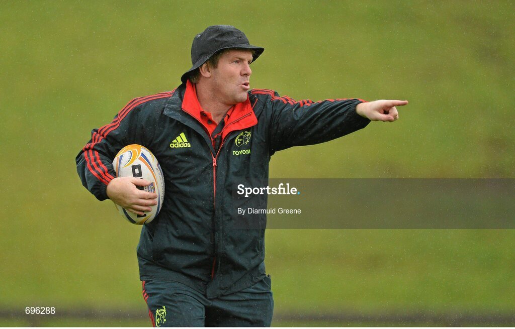 31 October 2012; Munster backs coach Simon Mannix during squad training ahead of their side's Celtic League 2012/13, Round 8, match against Cardiff Blues on Friday. Munster Rugby Squad Training, University of Limerick, Limerick. Picture credit: Diarmuid Greene / SPORTSFILE