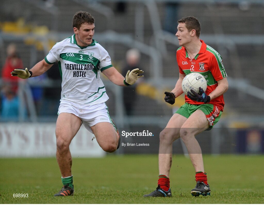 11 November 2012; Jason Whelan, Ballymun Kickhams, in action against Kieran Gavin, Mullingar Shamrocks. AIB Leinster GAA Football Senior Championship Quarter-Final, Mullingar Shamrocks, Westmeath v Ballymun Kickhams, Dublin, Cusack Park, Mullingar, Co. Westmeath. Picture credit: Brian Lawless / SPORTSFILE