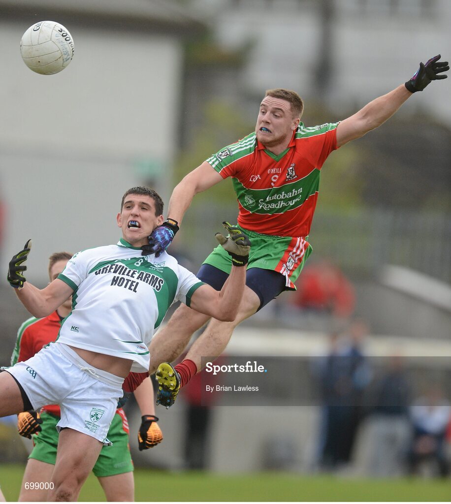 11 November 2012; Davy Byrne, Ballymun Kickhams, in action against Denis Corroon, Mullingar Shamrocks. AIB Leinster GAA Football Senior Championship Quarter-Final, Mullingar Shamrocks, Westmeath v Ballymun Kickhams, Dublin, Cusack Park, Mullingar, Co. Westmeath. Picture credit: Brian Lawless / SPORTSFILE